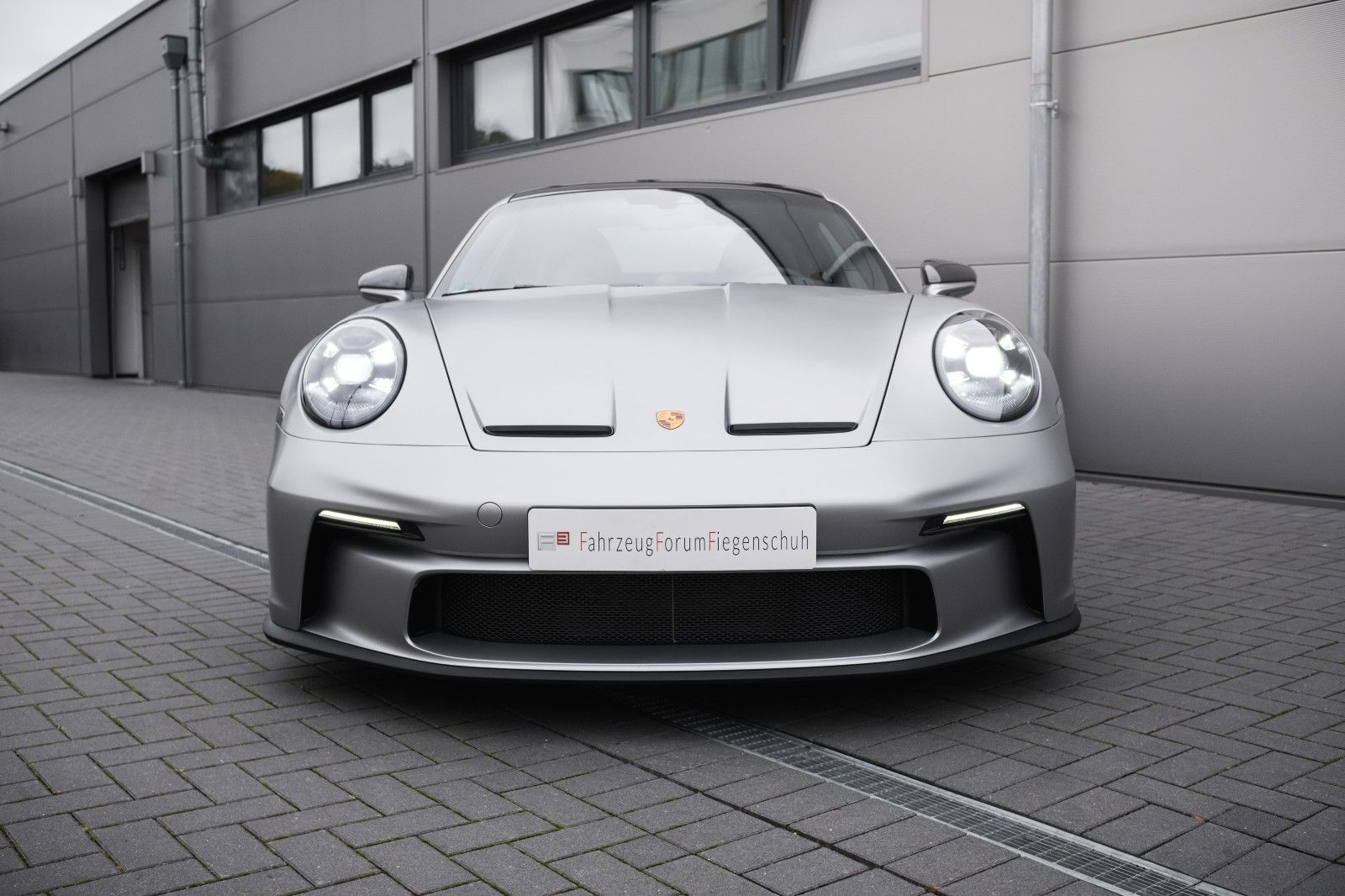 Fahrzeugabbildung Porsche 992/911GT3 Touring-Schalter-PCCB-Vollschale-Lift