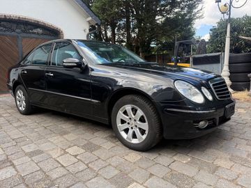 Mercedes E 320 - 6