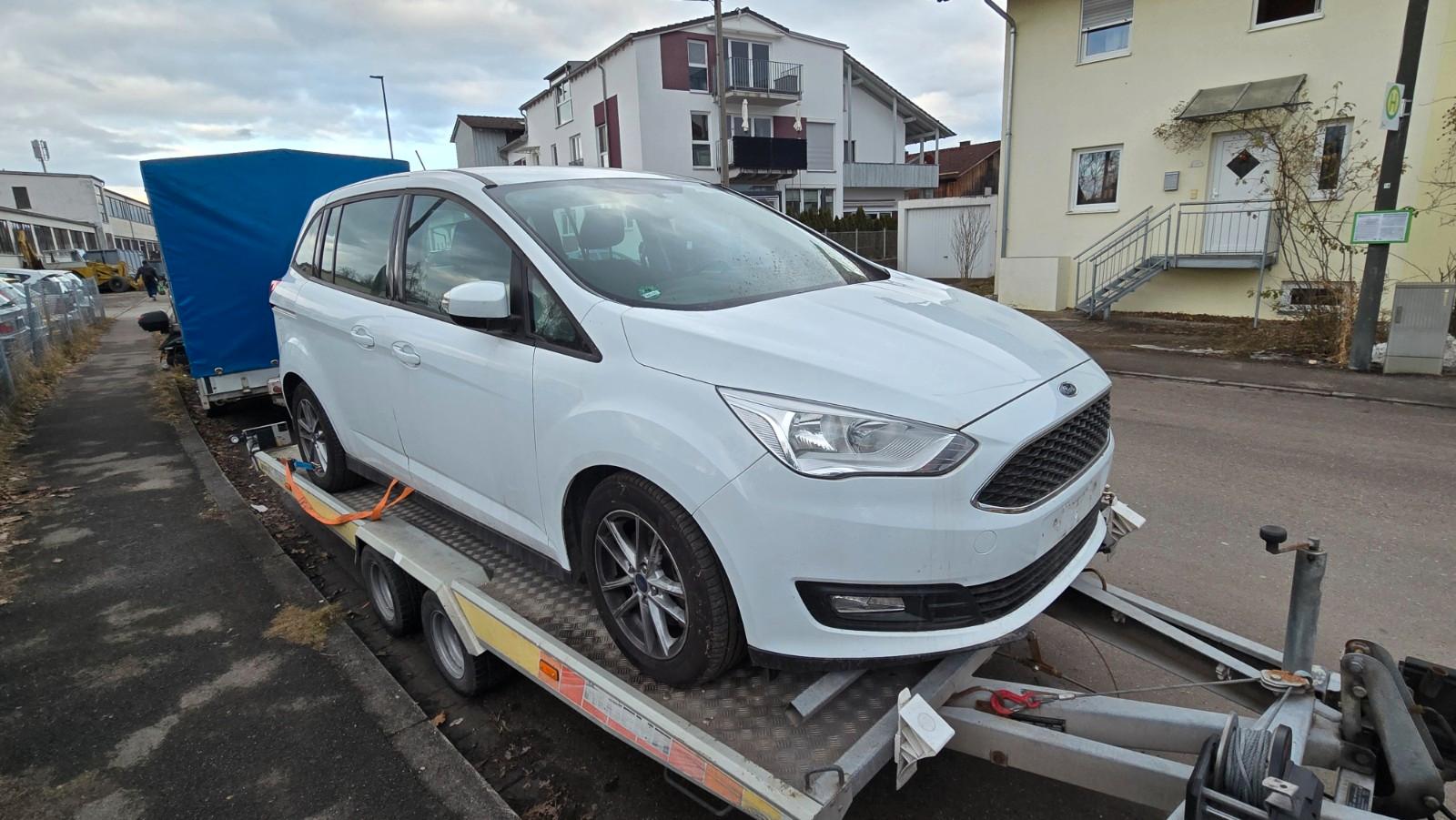 Ford Grand C-Max Coll 1,5 *MOTOR SCHADEN*