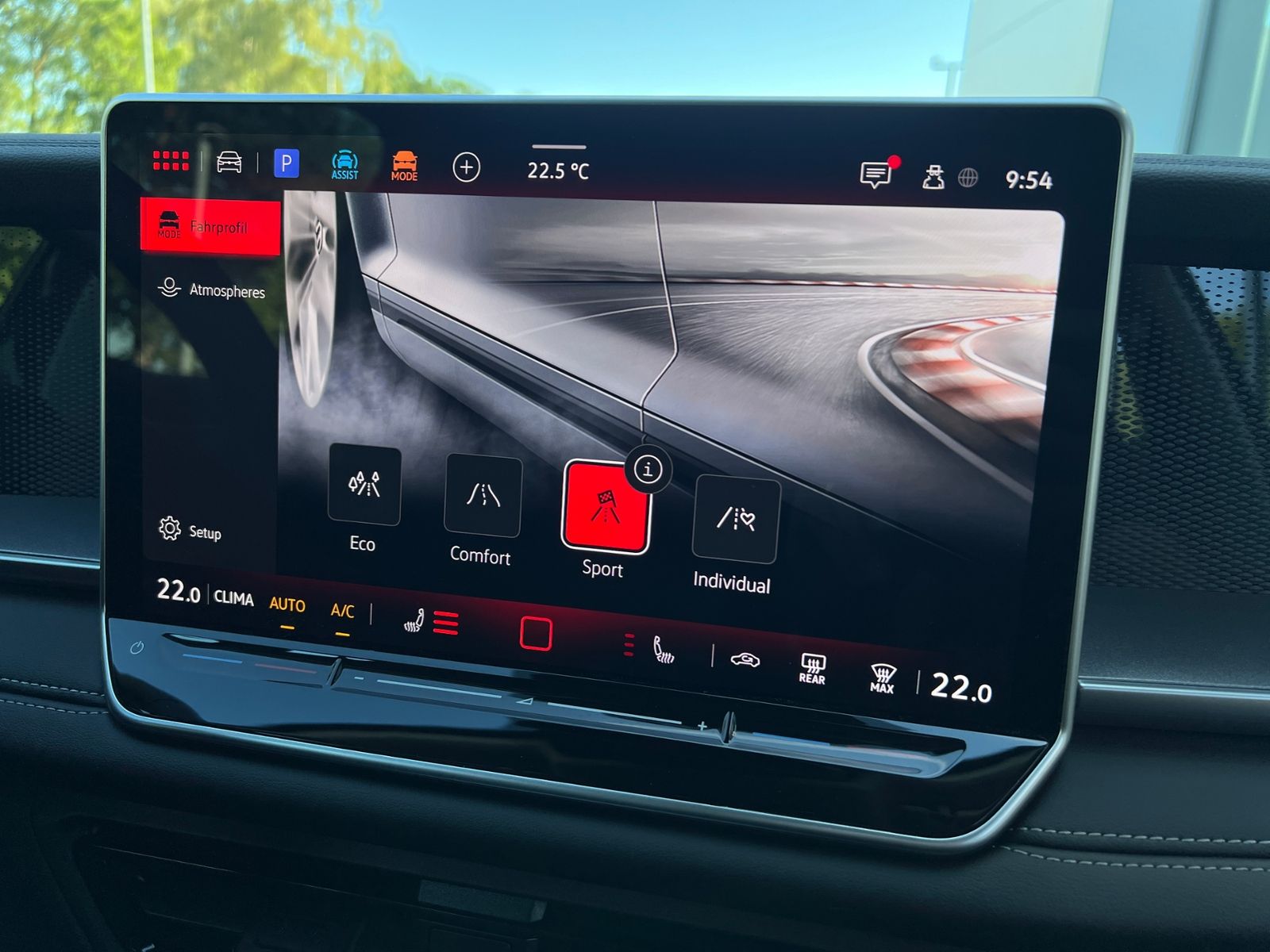 Fahrzeugabbildung Volkswagen Tayron LIFE 1.5 eTSI DSG *AHK, 7-Sitzer, LED, AC