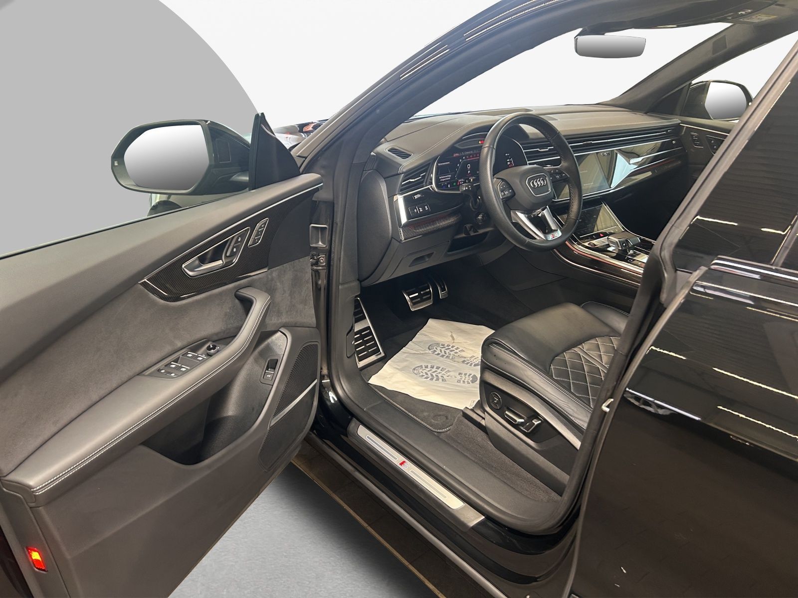 Audi SQ8 - Bild 14