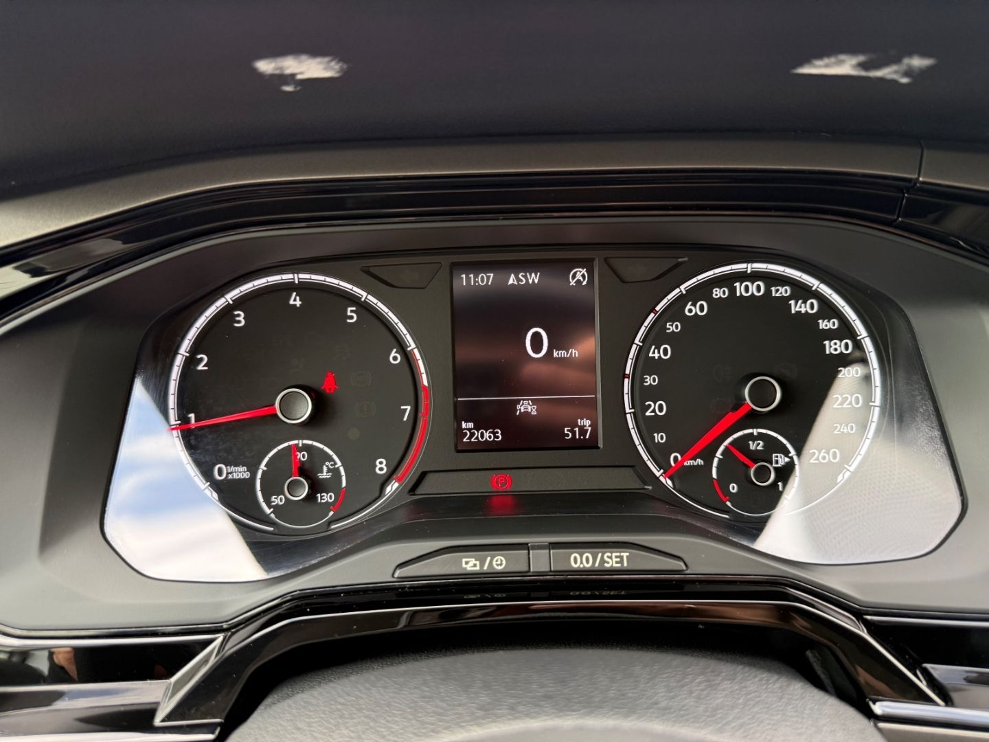 Fahrzeugabbildung Volkswagen Polo VI Comfortline Navi Kurv ACC WLAN DAB SHZ T