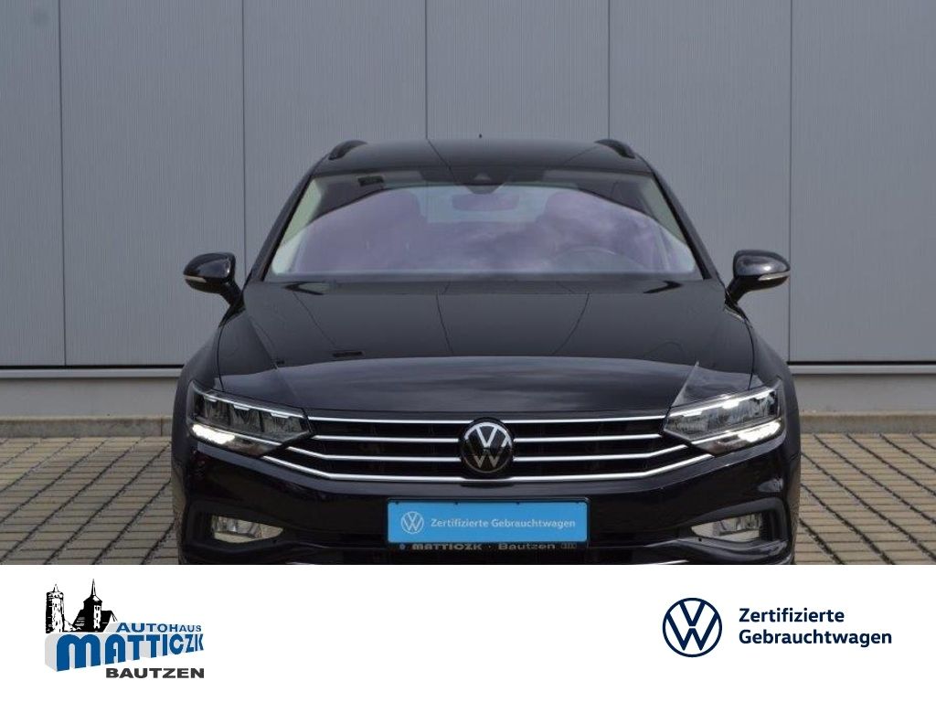 Passat Variant 1.5 TSI DSG R-Line Sport AHK/18-Z