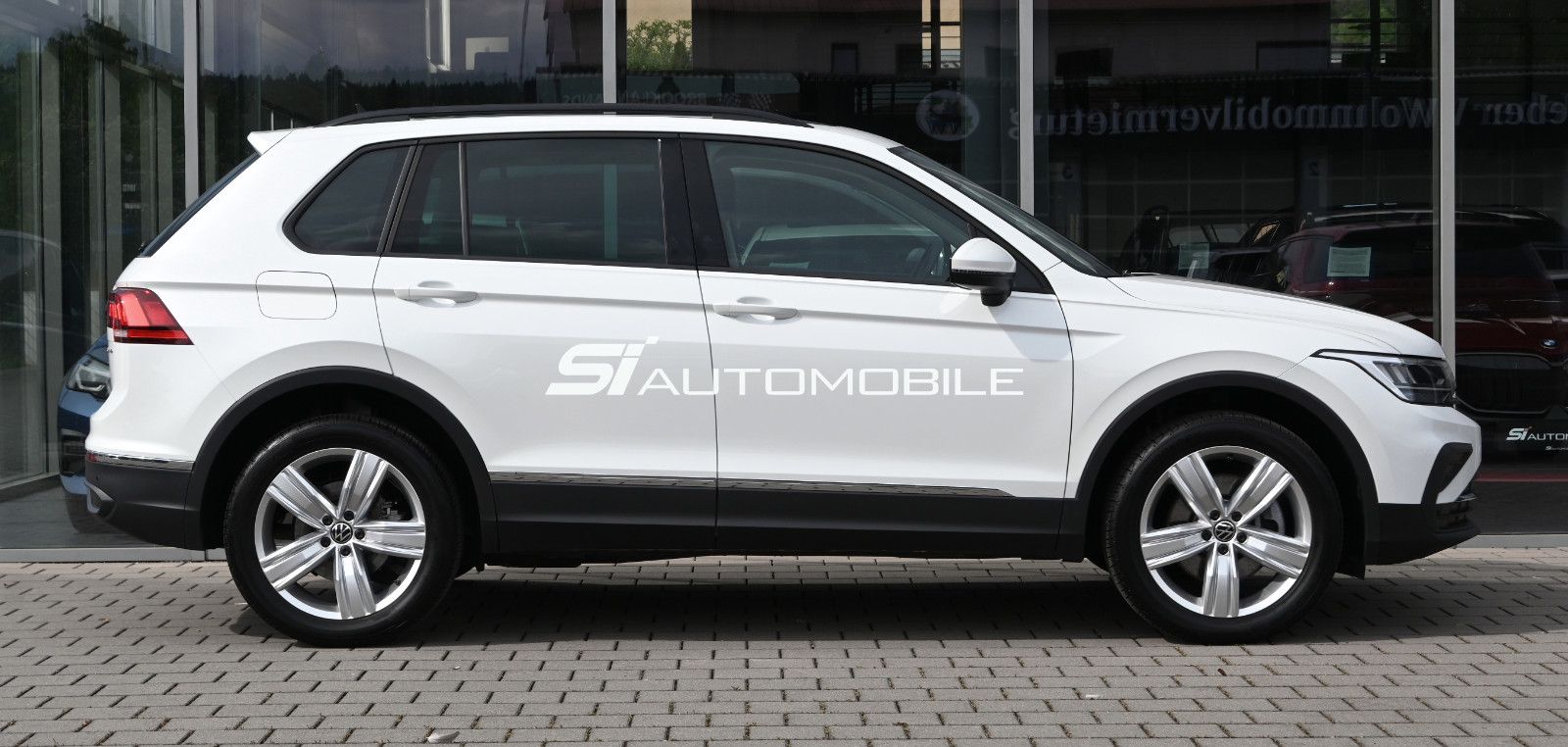 Fahrzeugabbildung Volkswagen Tiguan 1.4 eHybrid DSG Life °ACC°AHK°PANO°KAMERA