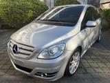 Mercedes-Benz B 200 Avantgarde | HU Neu | SHZ | Navi | Kamera