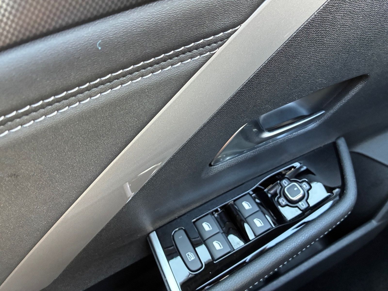 Fahrzeugabbildung Opel Astra L 1.2 Turbo GS 360,HUD,Leder,Matrix,Navi