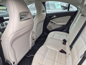 Mercedes CLA 180 - 10