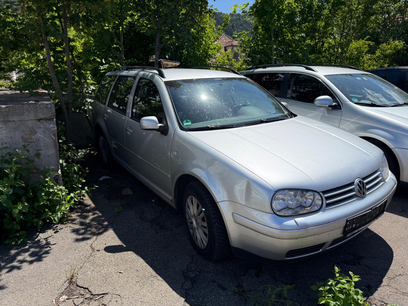 Volkswagen Golf 2005 — interior
