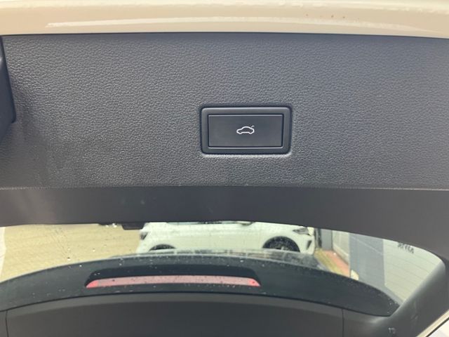 T-Roc 1.5 TSI Active OPF KLIMA LED NAVI ALU