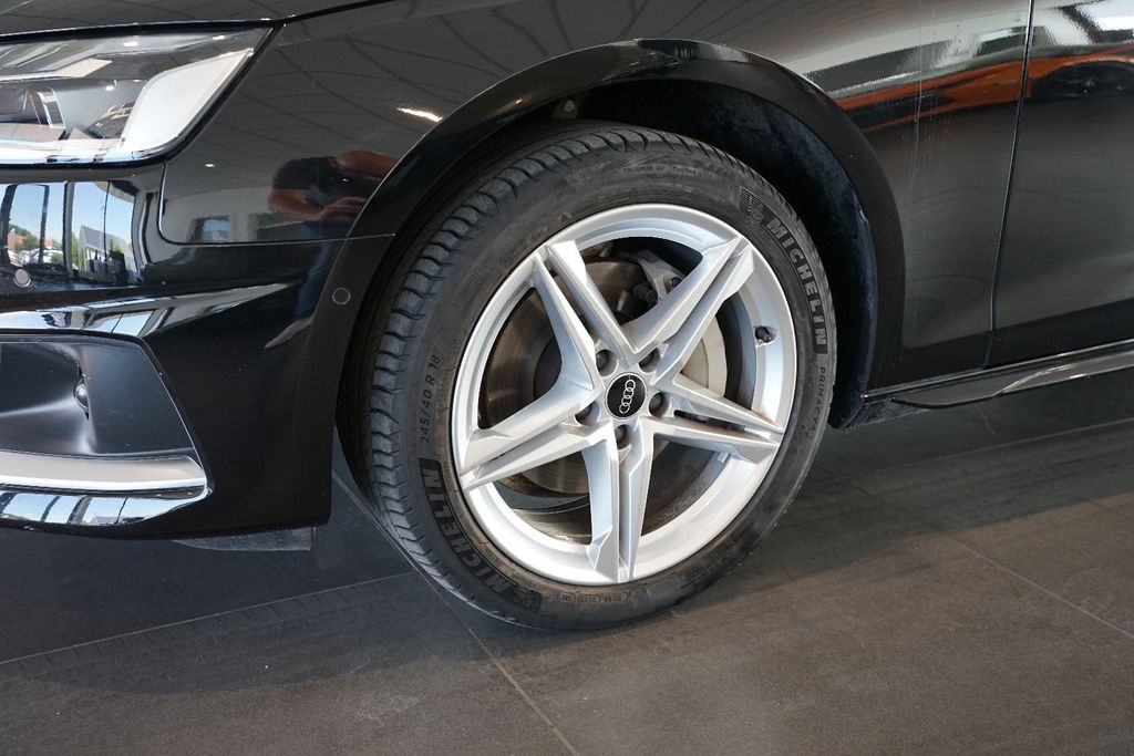 AUDI A4 Limousine 40 TFSI quattro advanced | AHK AUDI A4 Limousine 40 TFSI quattro advanced | AHK