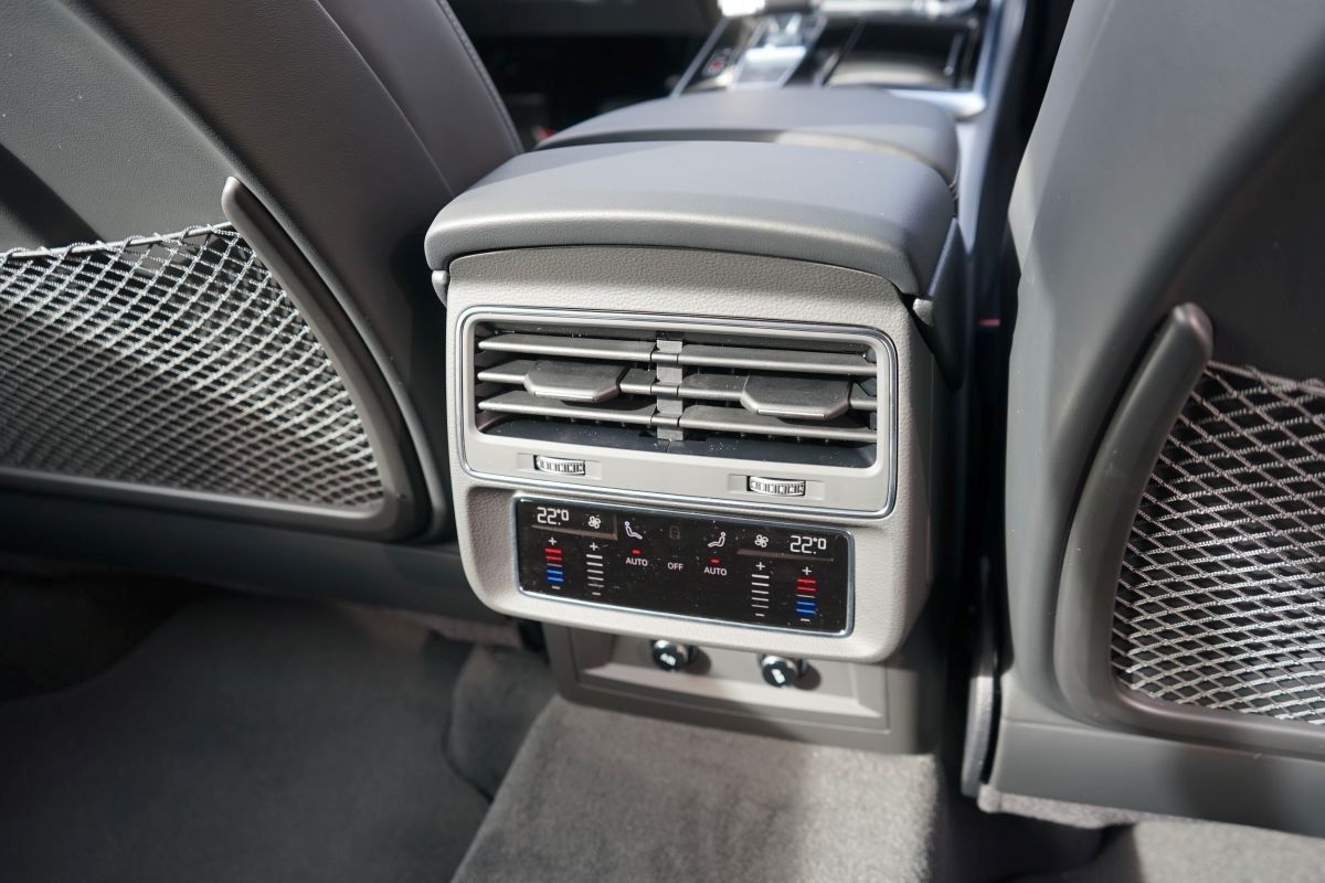 Fahrzeugabbildung Audi Q8 50 TDI Quattro S-line Plus*Pano*Head Up*360