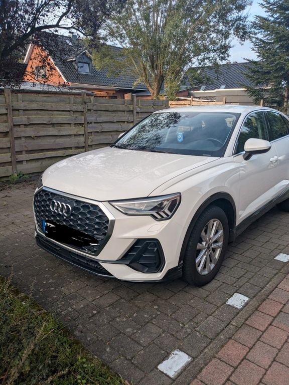 Image of Audi Q3