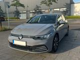 Volkswagen Golf VIII 2.0 TDI MOVE ACC, PDC, AHK, MODI, NAVI