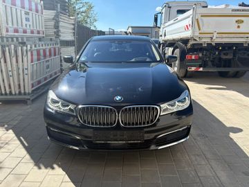 BMW 740 - 8