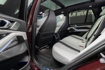 2023 BMW X5 M — миниатюра 35