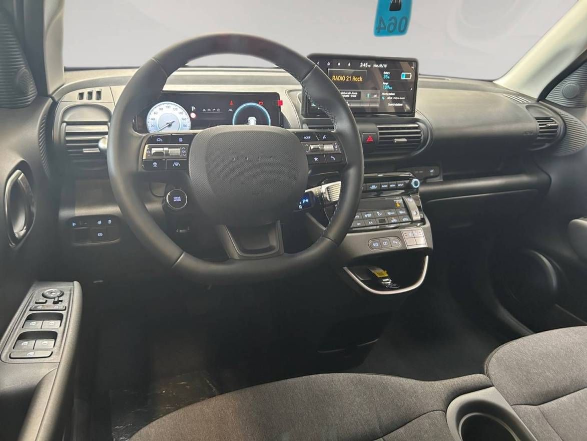 Fahrzeugabbildung Hyundai INSTER (MY27) 49 kWh (115 PS) Trend, Elektro Kom