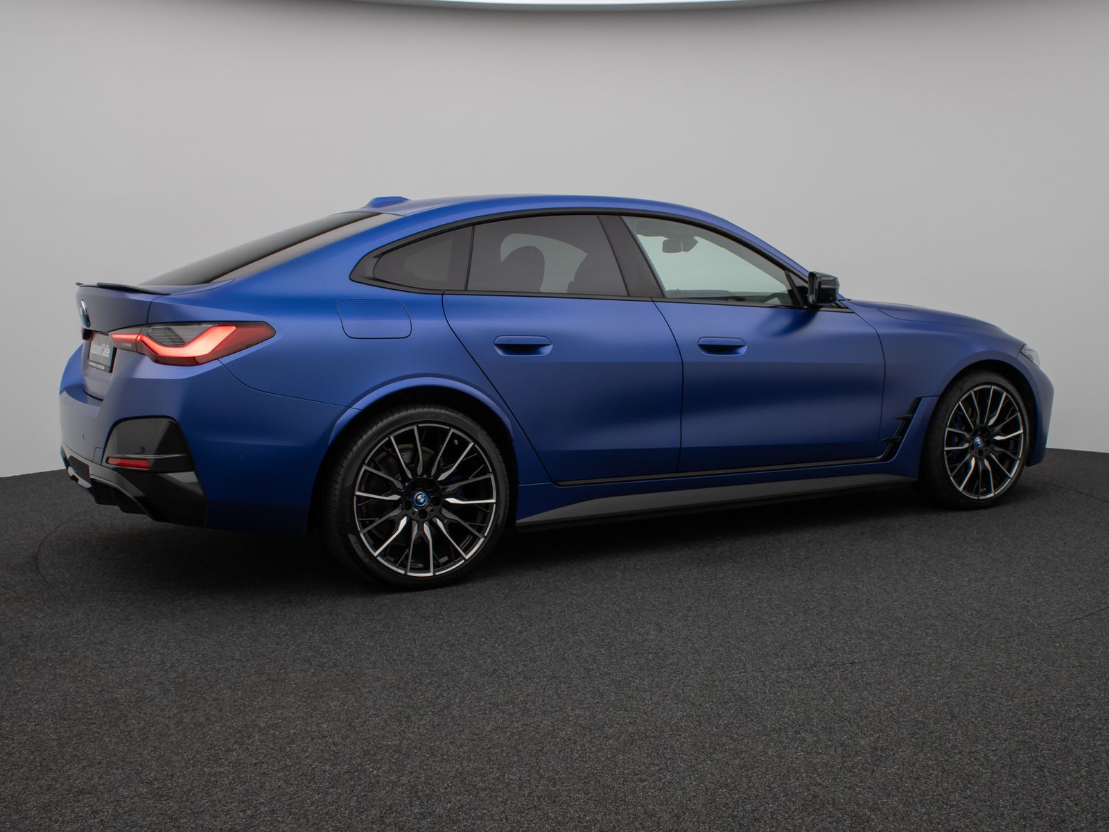 Fahrzeugabbildung BMW i4 M50 Gran Coupé Glasdach Laser 360°HUD DAB H/K