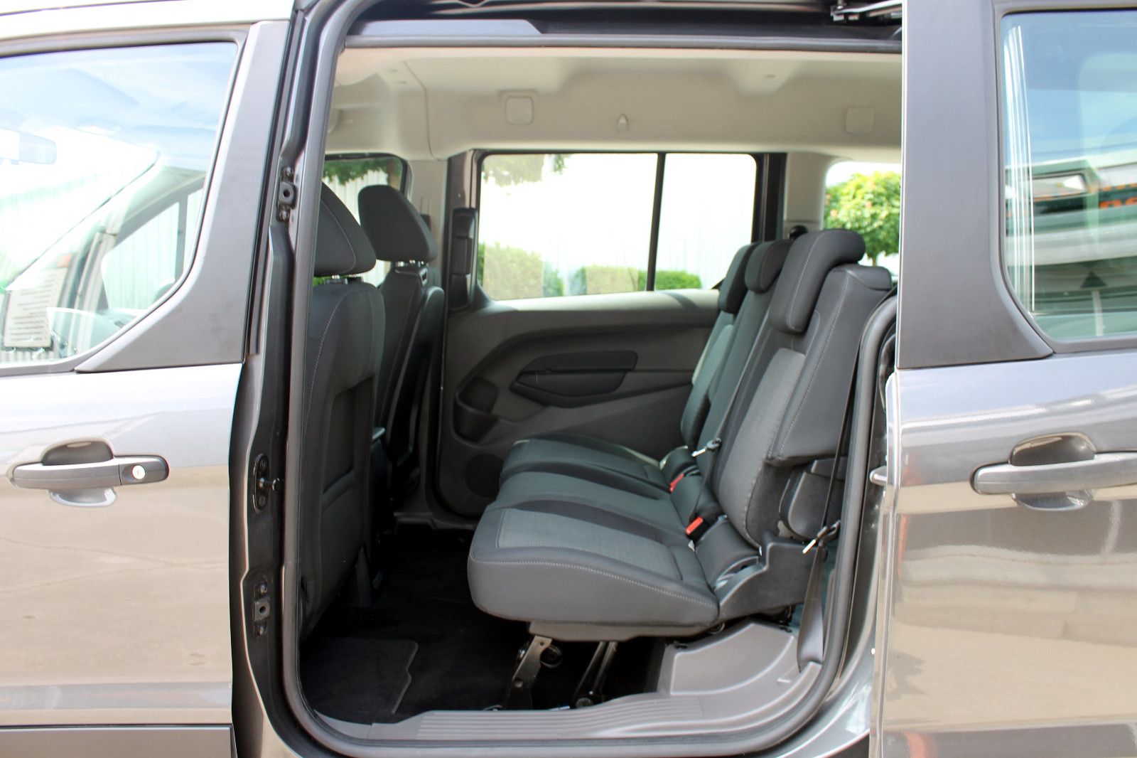 Fahrzeugabbildung Ford Transit Connect 230 L2 Trend KAM KLIMA CarPlay