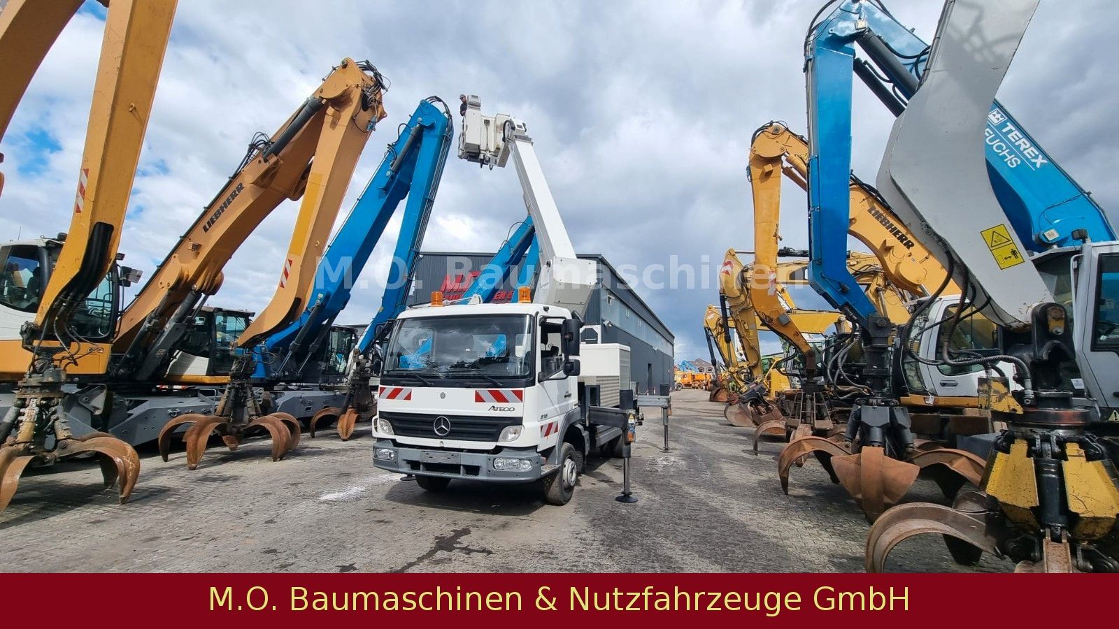 Fahrzeugabbildung Mercedes-Benz Atego 818 / Ruthmann T220 / Arbeitsbühne 22 m