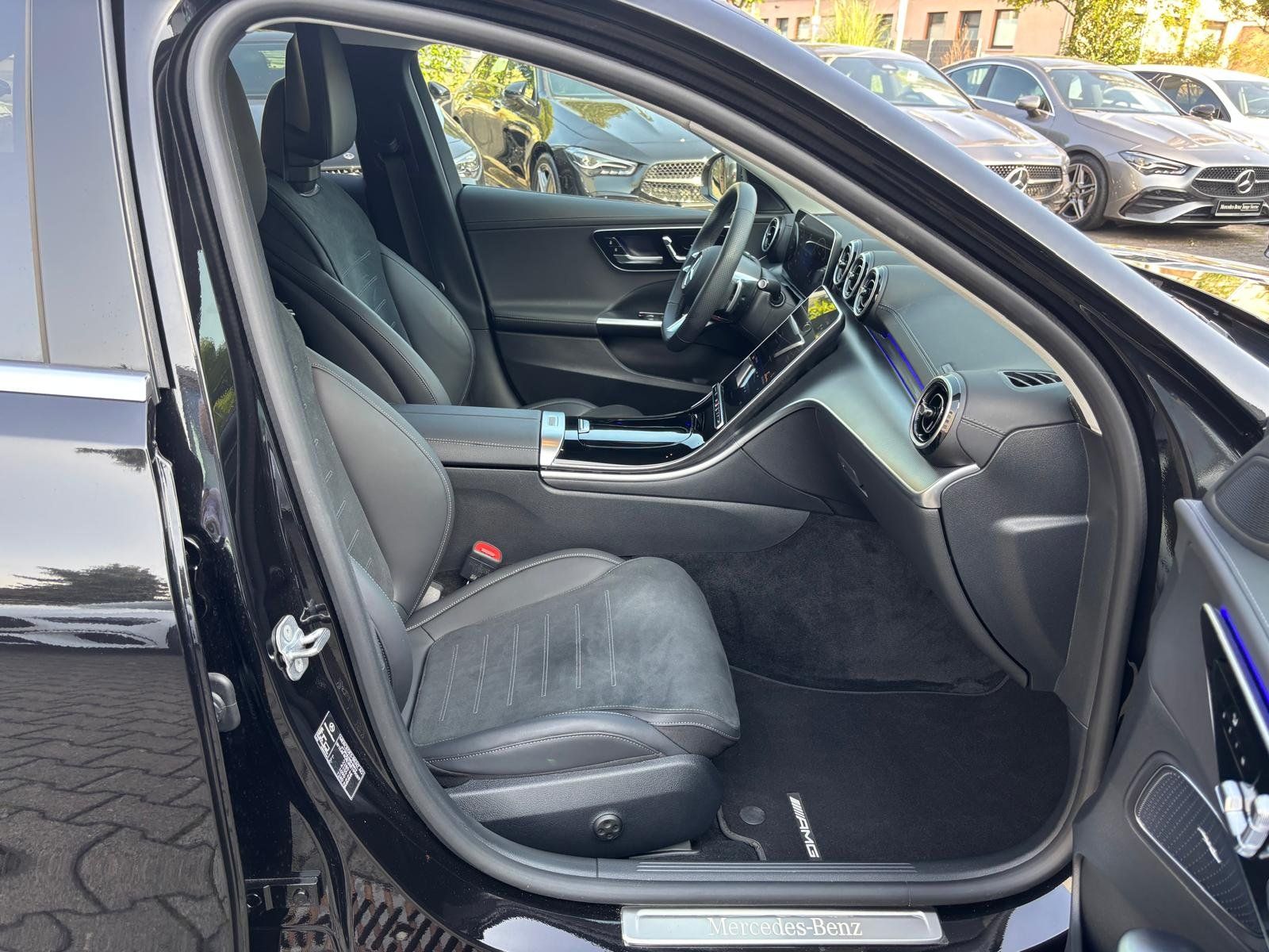 Fahrzeugabbildung Mercedes-Benz C 300 AMG*360°KAMERA*MEMORY-SITZE*AMBIENTEBEL*