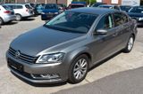 Volkswagen Passat Lim. Comfortline*Klimaautomatik*Navi*PDC* - VW Passat Gebrauchtwagen in Essen