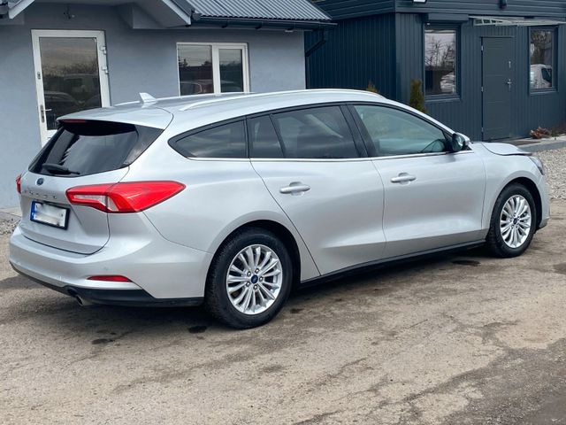 Ford Focus 2.0 EcoBlue Turnier Titanium