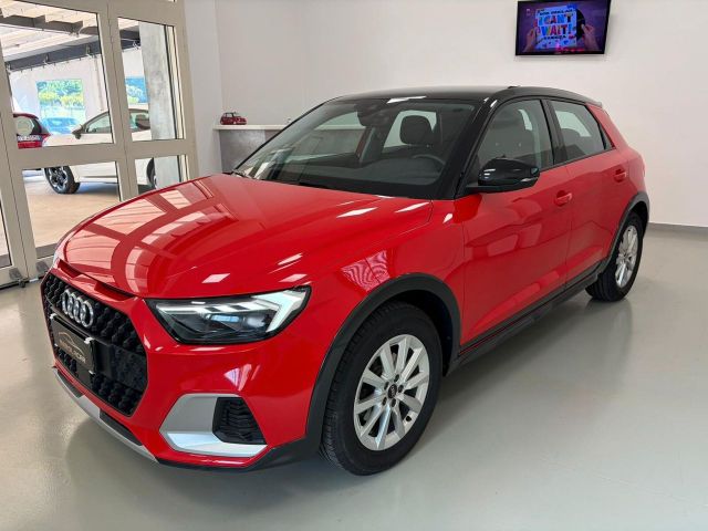 AUDI Audi A1 citycarver 30 1.0 tfsi Identity Black 11