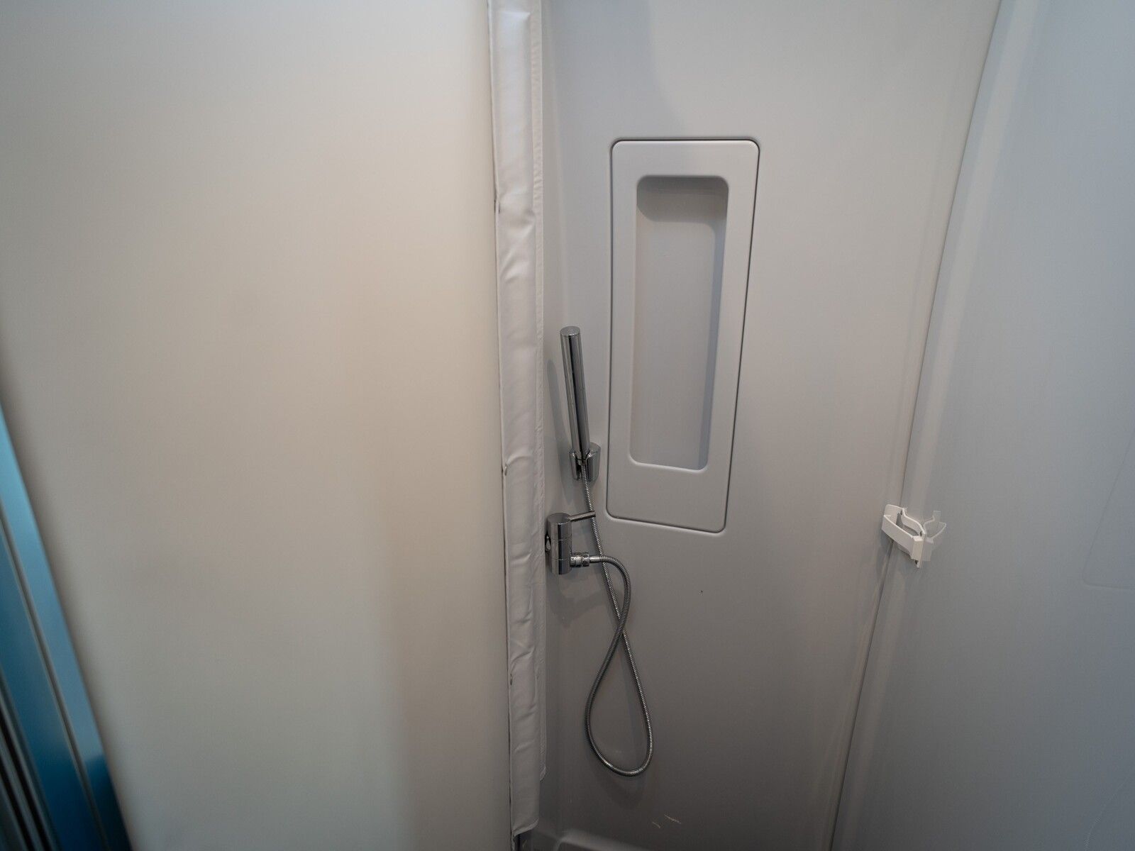 Fahrzeugabbildung Dethleffs Globetrail 640 ES Fiat 95 Jahre Paket