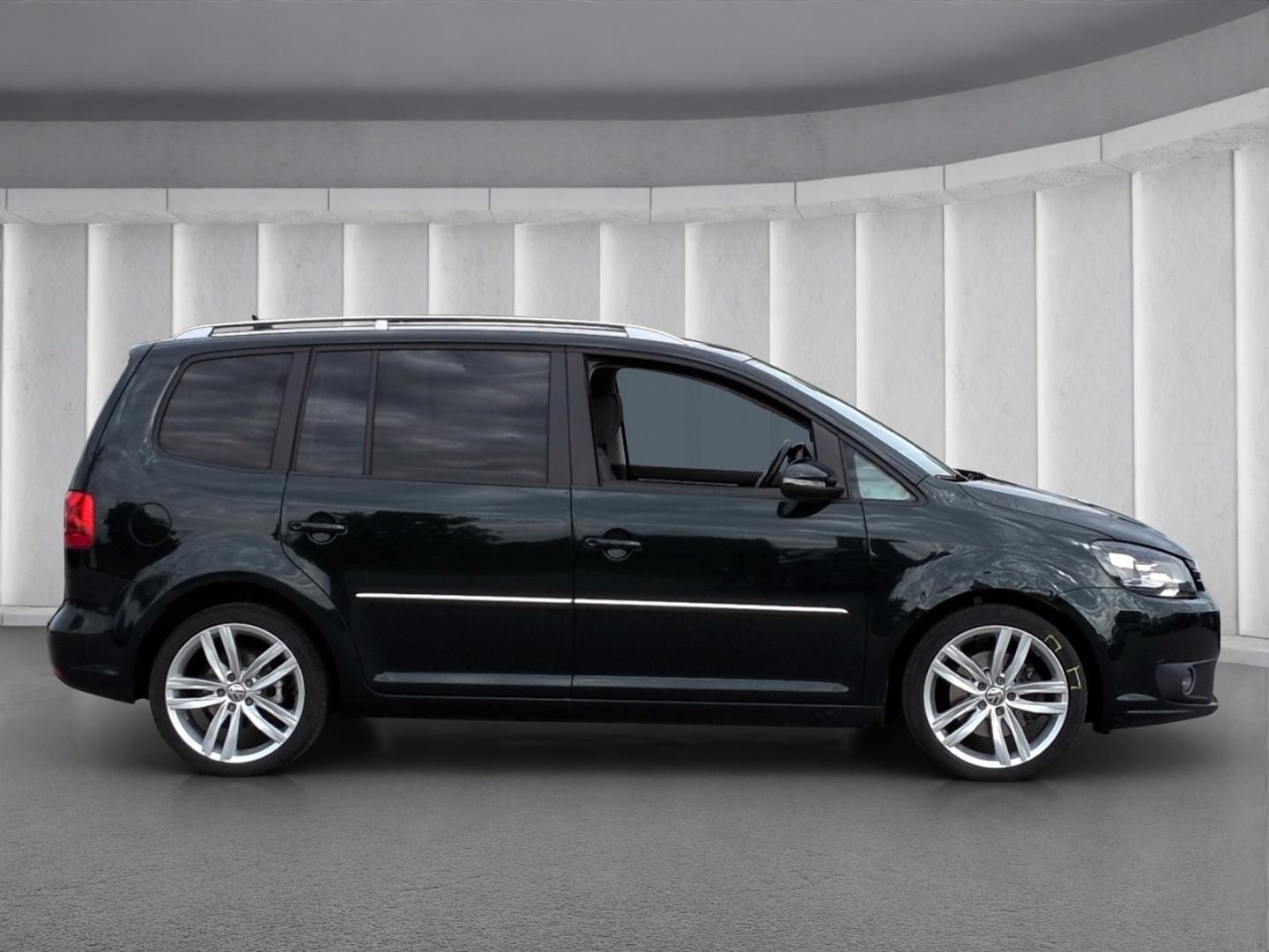 Volkswagen Touran Highline 2.0TDI*DSG AHK Bi-Xen R-Kam 18*