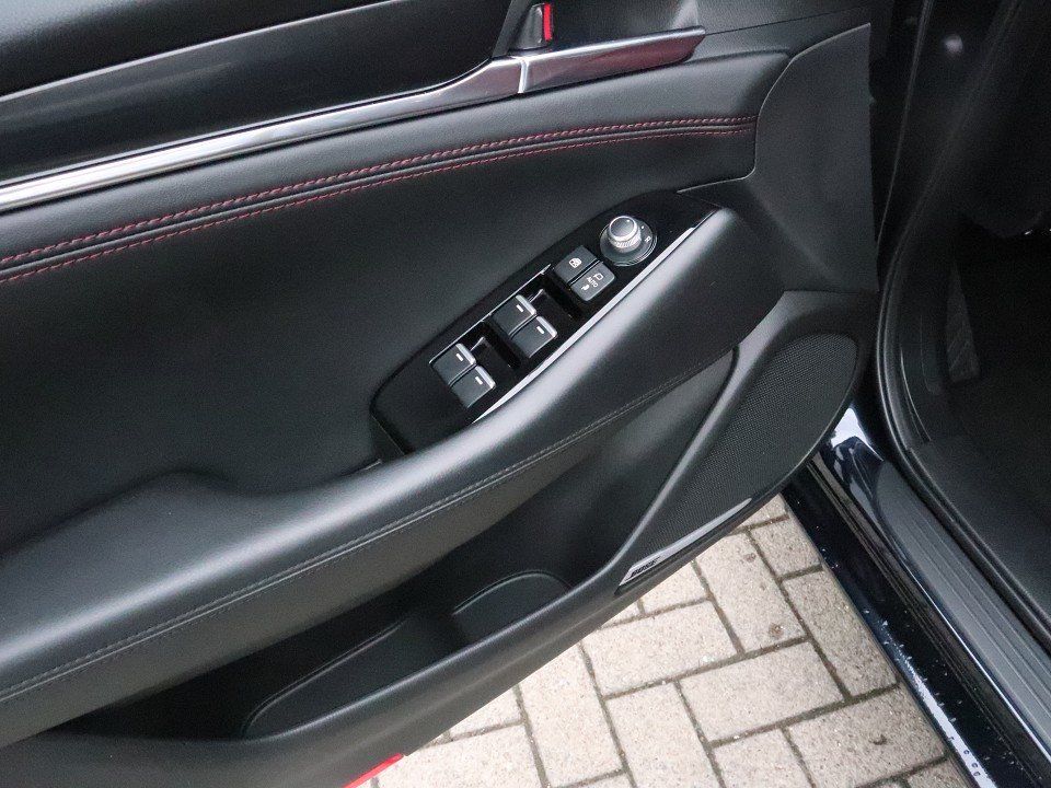 Fahrzeugabbildung Mazda 6 L Homura G-194 AT GSD NAPPA NAVI ACAA HUD 360°