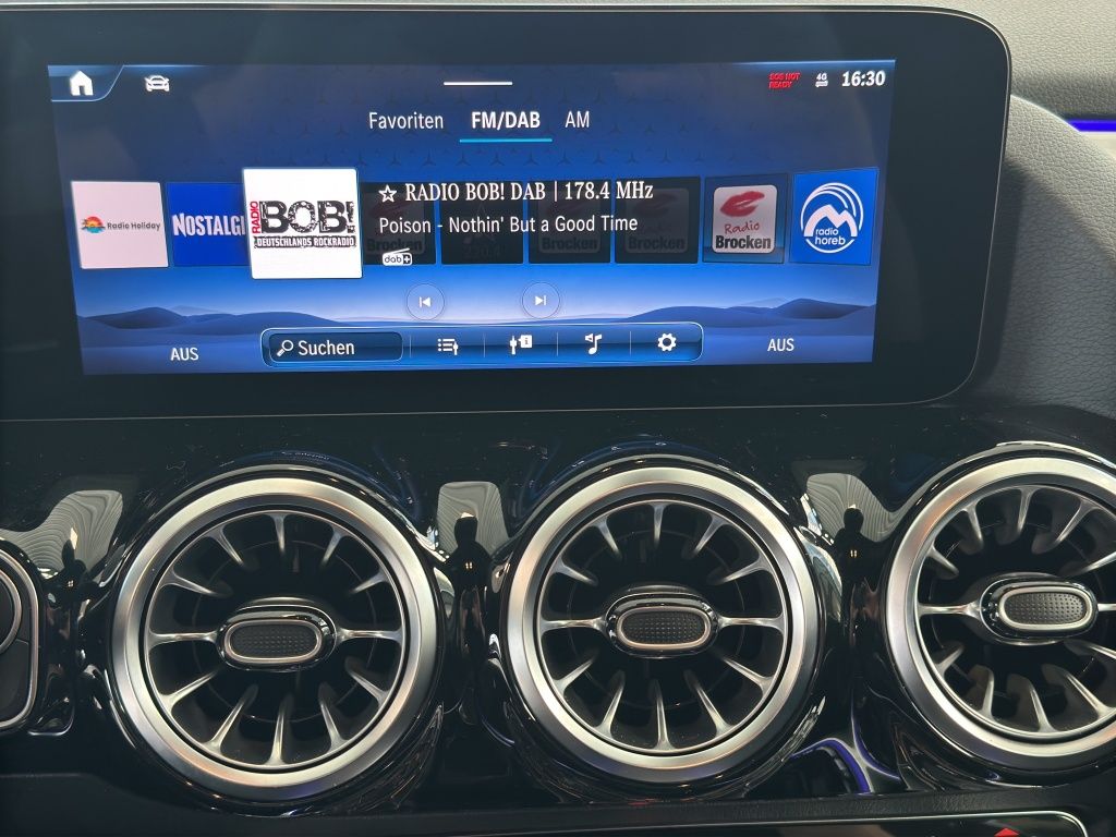 Fahrzeugabbildung Mercedes-Benz GLA 200 AMG Line*NightPaket*MULTIBEAM LED*Kamera