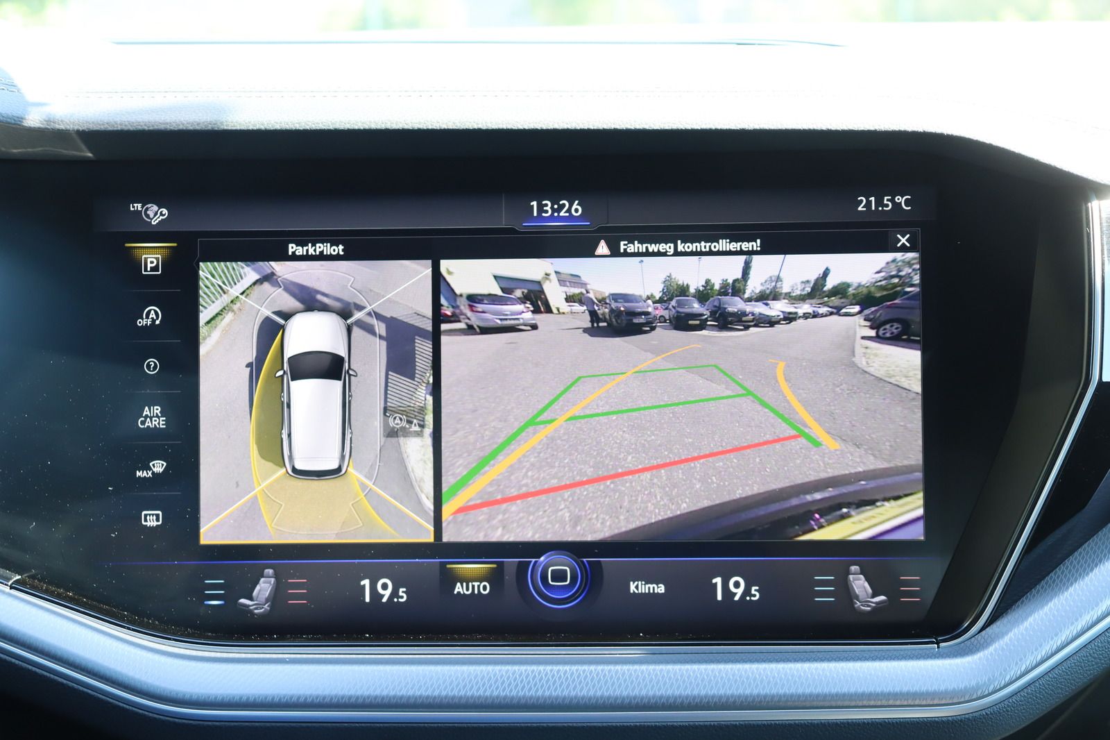 Fahrzeugabbildung Volkswagen Touareg * Standhzg./-lüftung * Memory * Matrix R