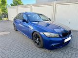 BMW 330i M SPORT PAKET  - BMW 330 Limousine 330i m paket mit Benzin-Antrieb