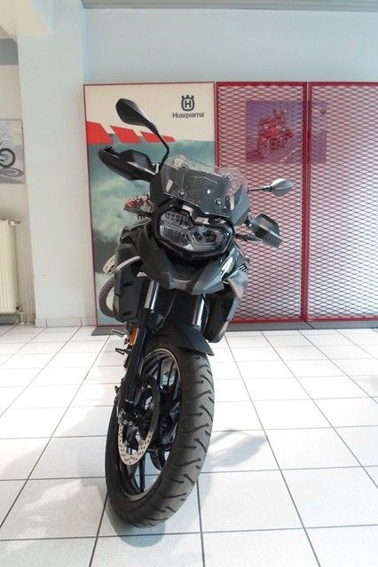 Fahrzeugabbildung BMW F750GS Style Triple Black alle Pakete