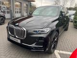 BMW X7 xDrive30d - Black - BMW X7 mit Diesel-Antrieb