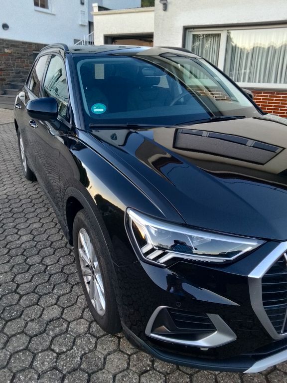 Image of Audi Q3