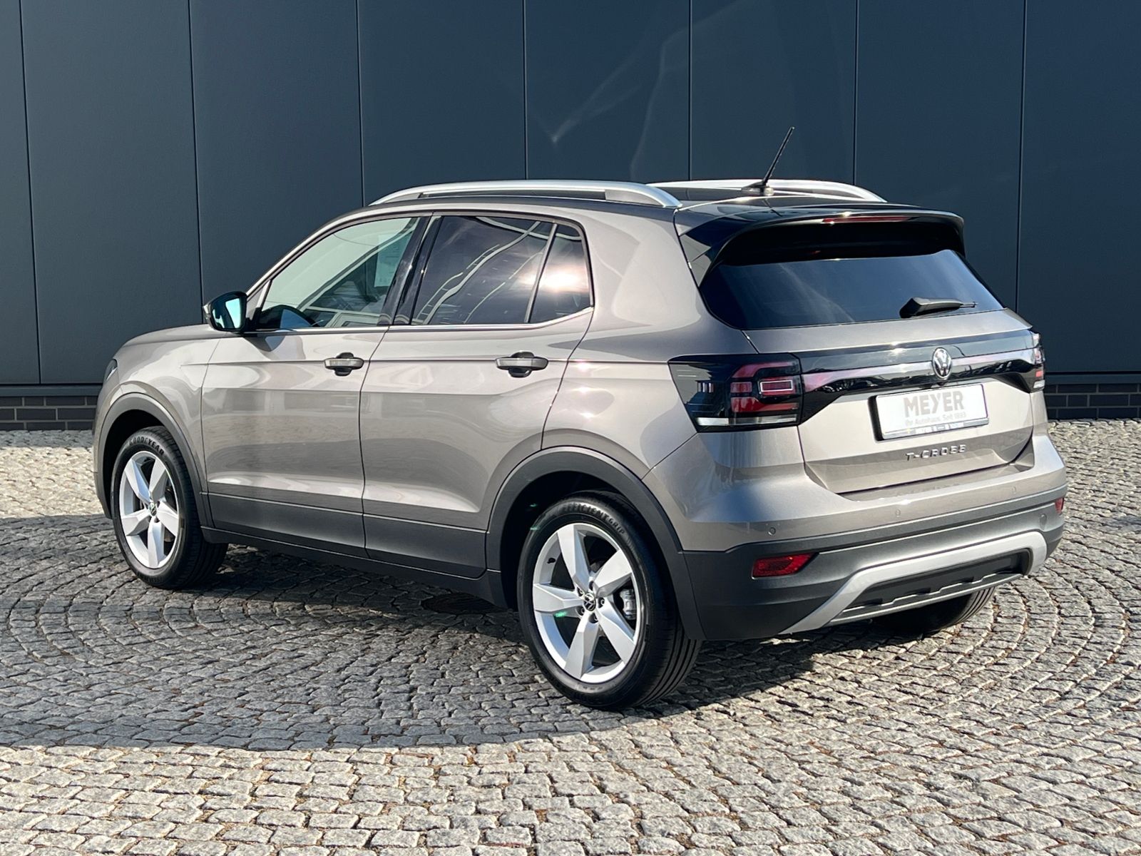 Fahrzeugabbildung Volkswagen T-Cross Style 1.5 TSI DSG *AHK, Navi, ACC, Rückf