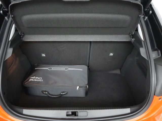 Corsa-e F EDITION 50kWh AT+RÜCKFAHRKAMERA+SITZHE