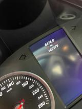 Mercedes-Benz 220 - silberne Mercedes-Benz 220