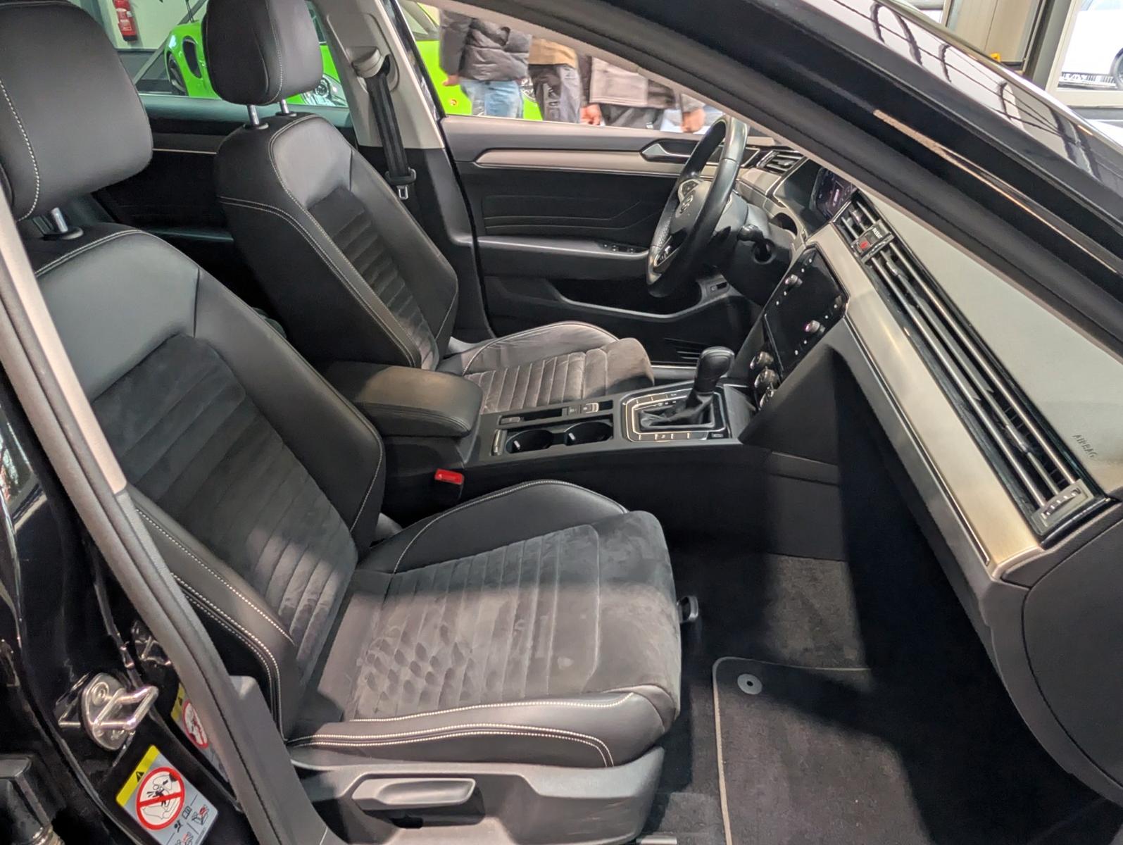 Volkswagen Passat Variant 2.0 TDI SCR DSG Elegance R-Line