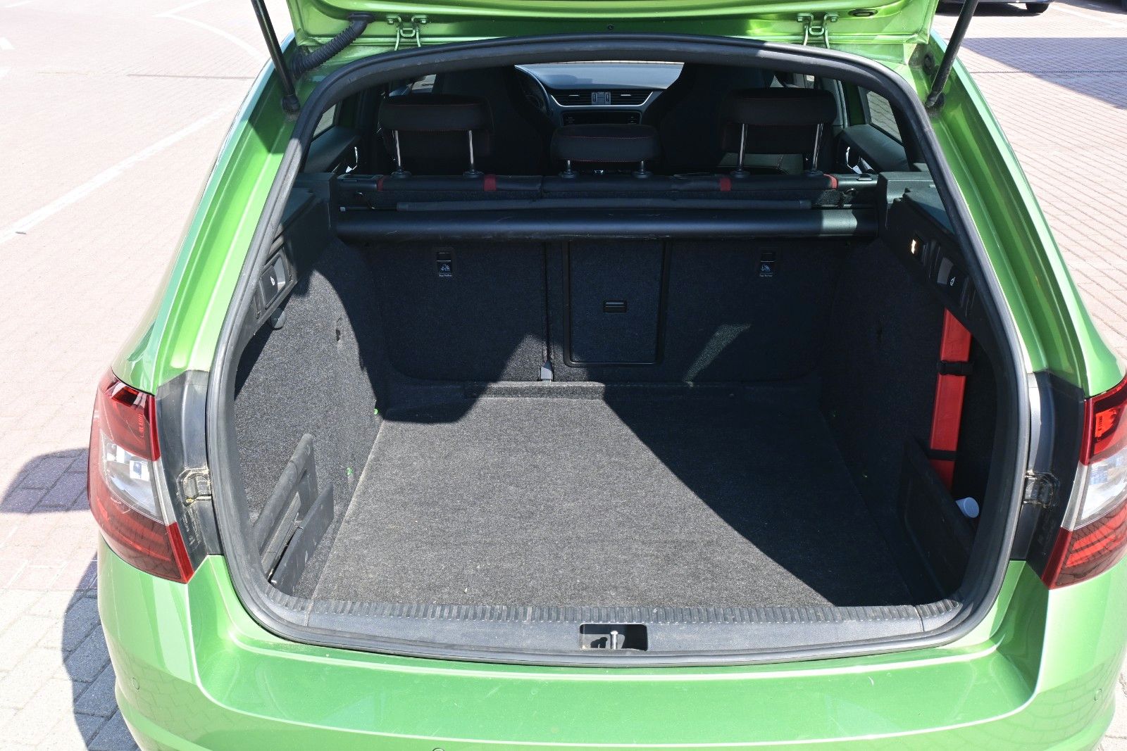 Fahrzeugabbildung SKODA Octavia 2.0 TDI Combi RS 4x4*Business-P*Chrom-P*