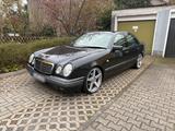 Mercedes-Benz Mercedes Benz  w210 e280 Leder Alu Schalte... - gebrauchte Mercedes-Benz E 280 aus dem Jahr 1997