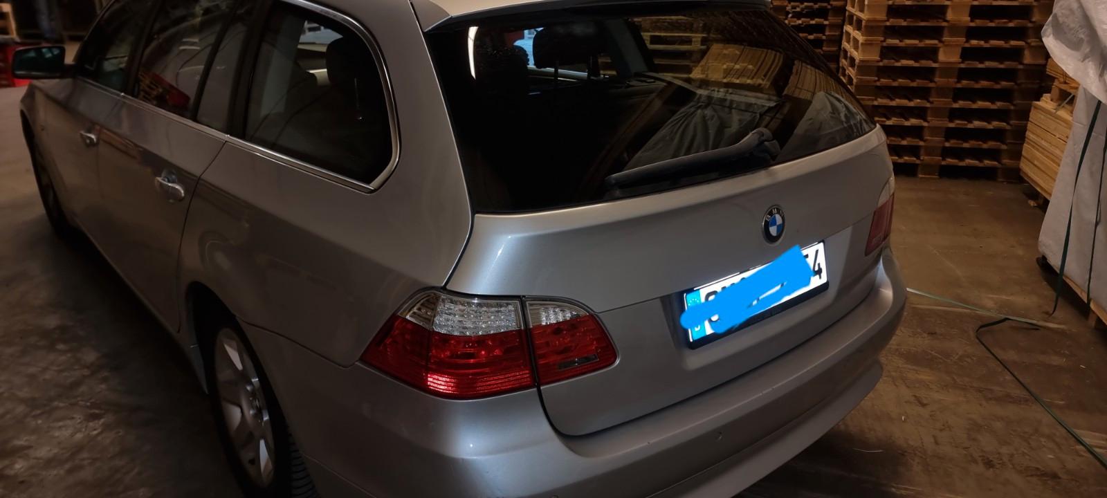 BMW 520 2008 — rear view