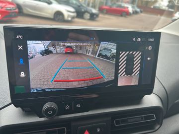 Fotografie 14 des Opel Combo Life Edition 1.5 Keyless Navi Kamera LM-Fe