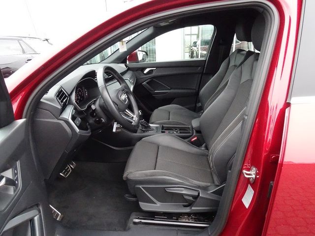 Q3 Sportback 45 TFSI e S line / AHZV