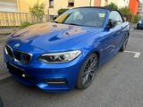 BMW M235i Cabrio Sport-Aut. M-Performance Parts - blaue BMW M235