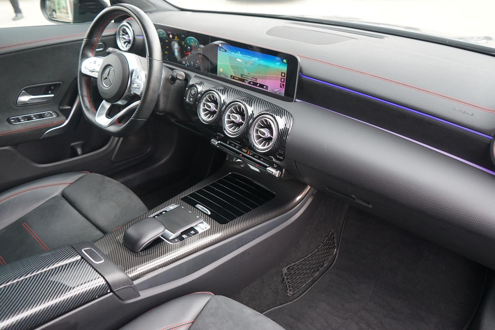 Mercedes-Benz CLA 220 SB AMG Line LED Navi Kamera Spurhalte