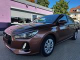 Hyundai i30 Select  1.4 Benzin "HU/AU+Service+Garantie" - Hyundai i30 in Halle