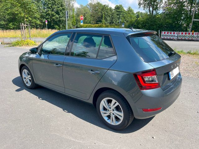 Skoda Fabia 1.0 TSI Style DSG/Klima/Kam/BC...