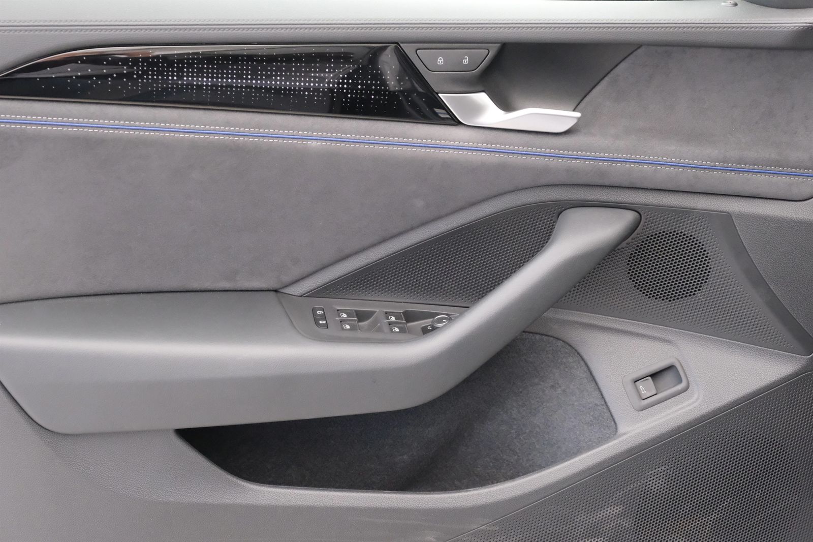Volkswagen Passat Variant - Bild 8
